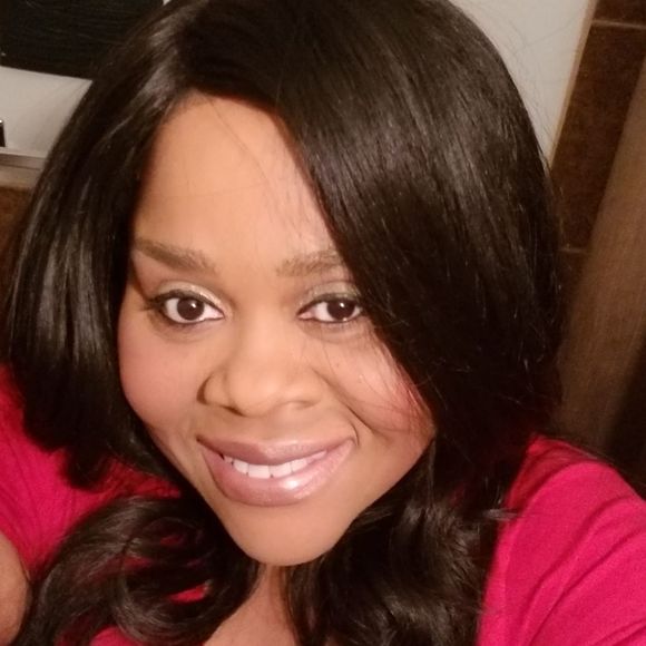 Meet your Posher, Ellen - Picture 1 of 1